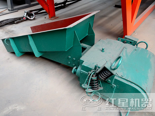 紅星電磁振動給料機(jī)是如何把材料按照規(guī)定派送的？