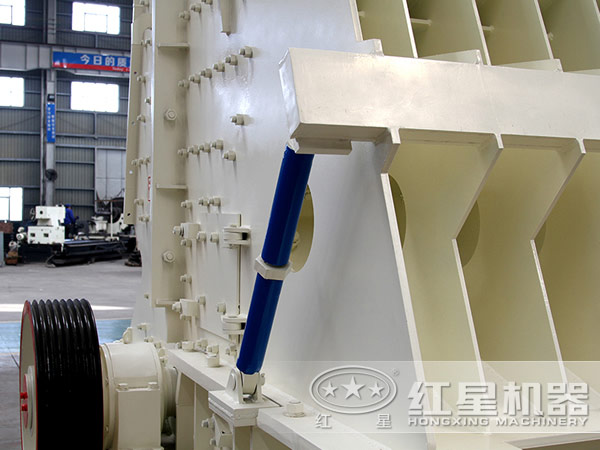 想要高產(chǎn)穩(wěn)產(chǎn)優(yōu)產(chǎn)——選擇反擊式破碎機(jī)，演繹一出破碎好戲