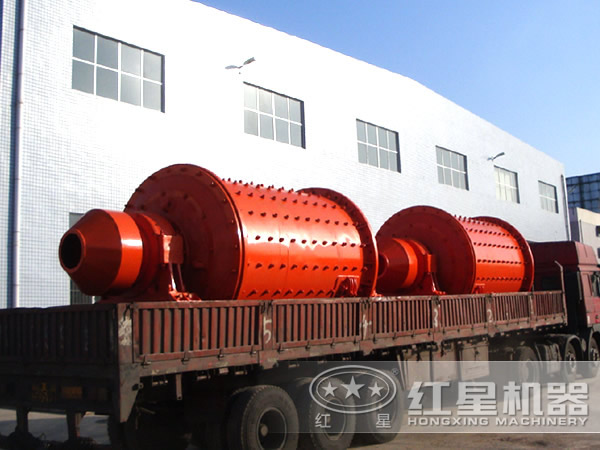 球磨機發(fā)貨現場 球磨機發(fā)貨現場