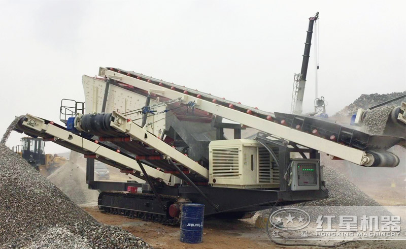 移動(dòng)振動(dòng)篩現(xiàn)場 移動(dòng)振動(dòng)篩現(xiàn)場