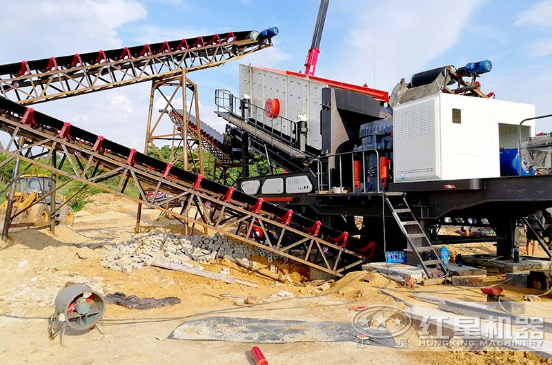 輪胎式砂石生產(chǎn)線現(xiàn)場實(shí)拍 輪胎式砂石生產(chǎn)線現(xiàn)場實(shí)拍