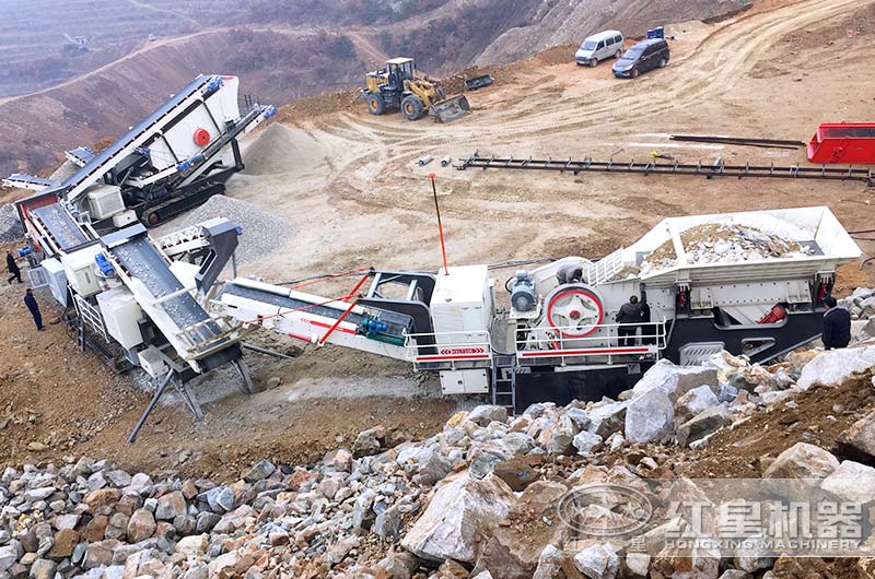 多臺(tái)履帶式砂石生產(chǎn)線現(xiàn)場實(shí)拍 多臺(tái)履帶式砂石生產(chǎn)線現(xiàn)場實(shí)拍