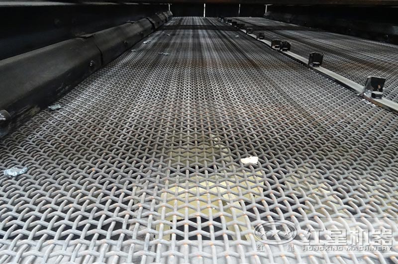 圓振動篩的篩網(wǎng)細節(jié)實拍 圓振動篩的篩網(wǎng)細節(jié)實拍