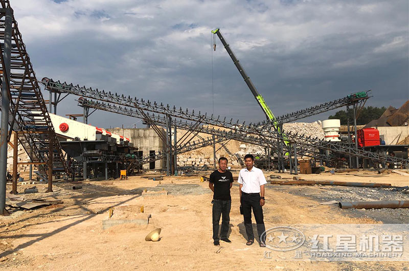 再生骨料破碎、篩分生產現(xiàn)場