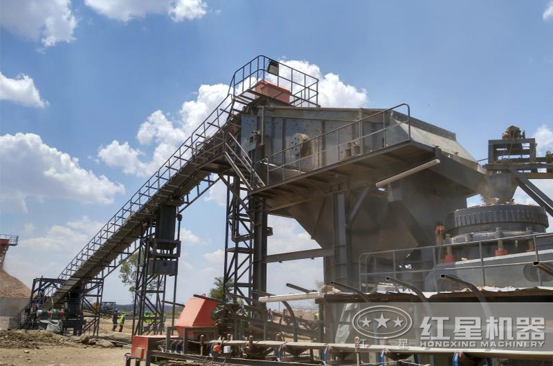 山皮石破碎、制沙生產(chǎn)作業(yè)現(xiàn)場