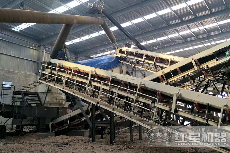 濟源花崗巖移動制砂生產(chǎn)現(xiàn)場 濟源花崗巖移動制砂生產(chǎn)現(xiàn)場