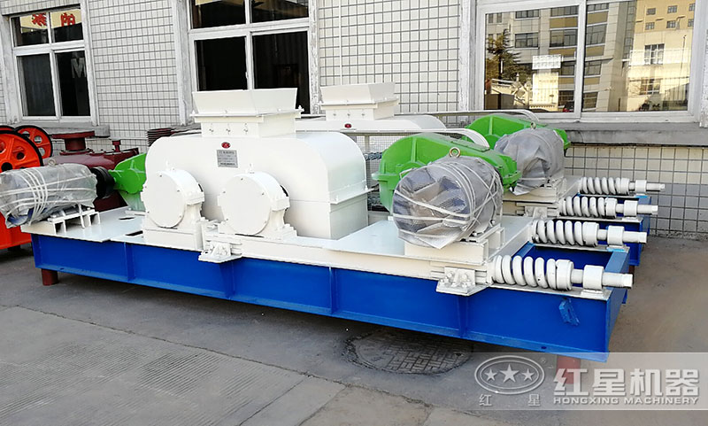 對(duì)輥式制砂機(jī) 對(duì)輥式制砂機(jī)