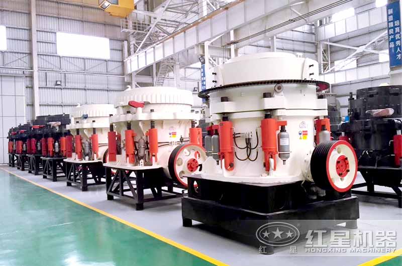 二級破碎設(shè)備圓錐破，前期投資成本高，后期運(yùn)行成本低