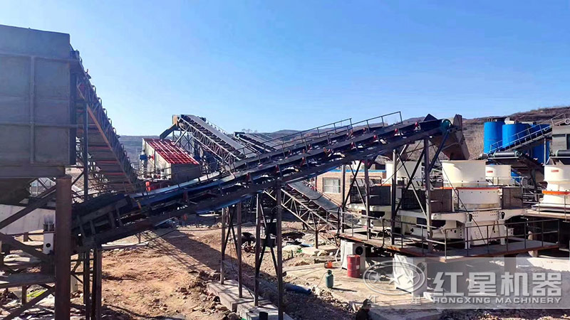 鵝卵石打成沙子生產(chǎn)線安裝現(xiàn)場(chǎng) 鵝卵石打成沙子生產(chǎn)線安裝現(xiàn)場(chǎng)