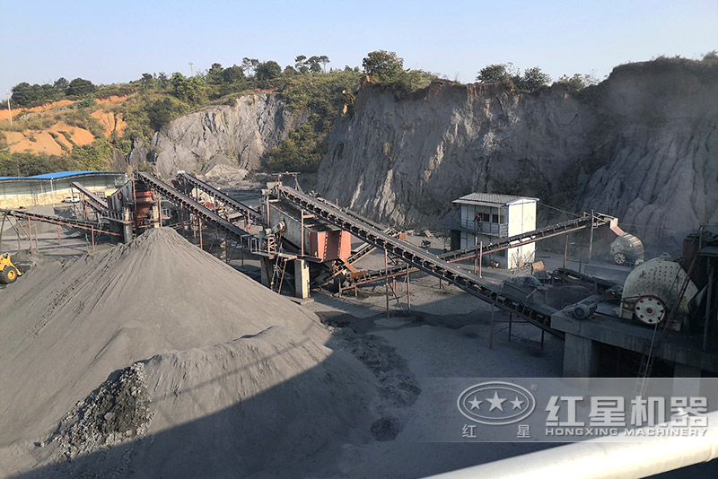 錘式破碎機配置一條生產(chǎn)線 錘式破碎機配置一條生產(chǎn)線