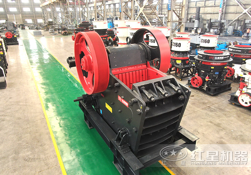 花崗巖邊角料能加工建筑用碎石，用哪種粉碎機效果好