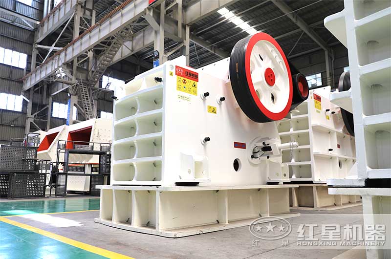 大型鐵礦石破碎機(jī)多少錢(qián)一臺(tái)？